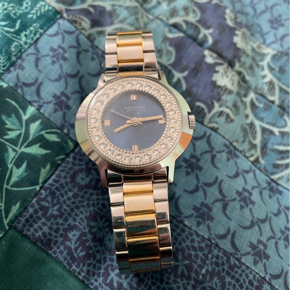 Vintage Woldman Electra Swiss Diamond Bezel Silver Tone Watch